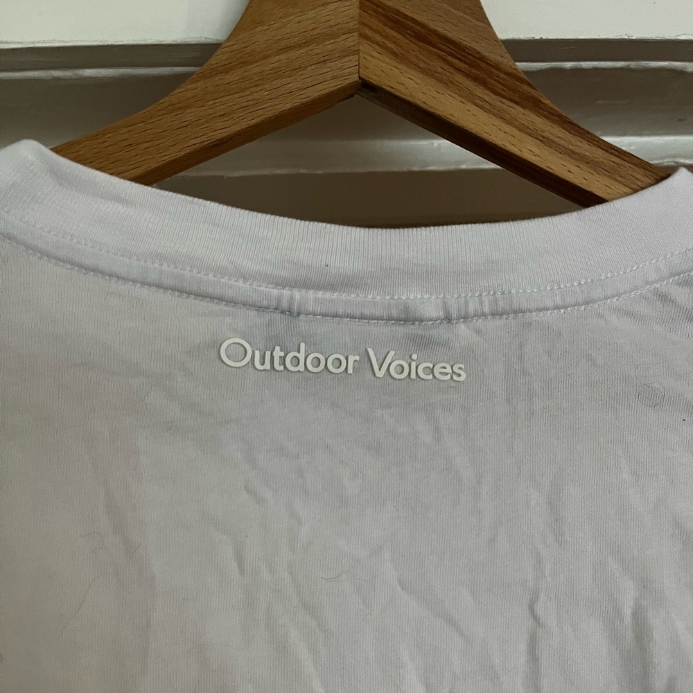 Outdoor Voices Cropped White Long Sleeved Tee
